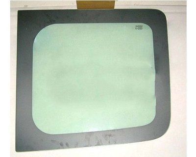 Заднее стекло NISSAN PRIMASTAR 02-14, OPEL VIVARO 02-14, RENAULT TRAFIC 02-14 GS 6062 D201-S фото